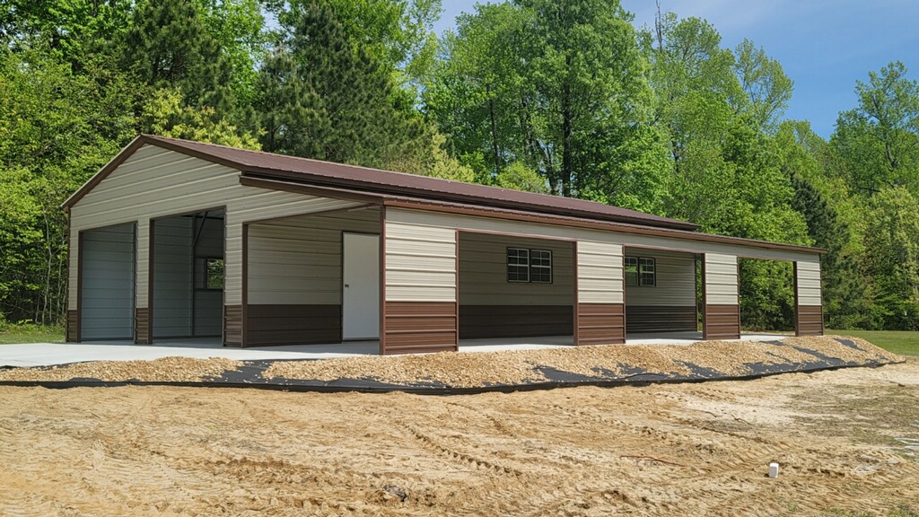 Carolina Barn With Overhead Doors